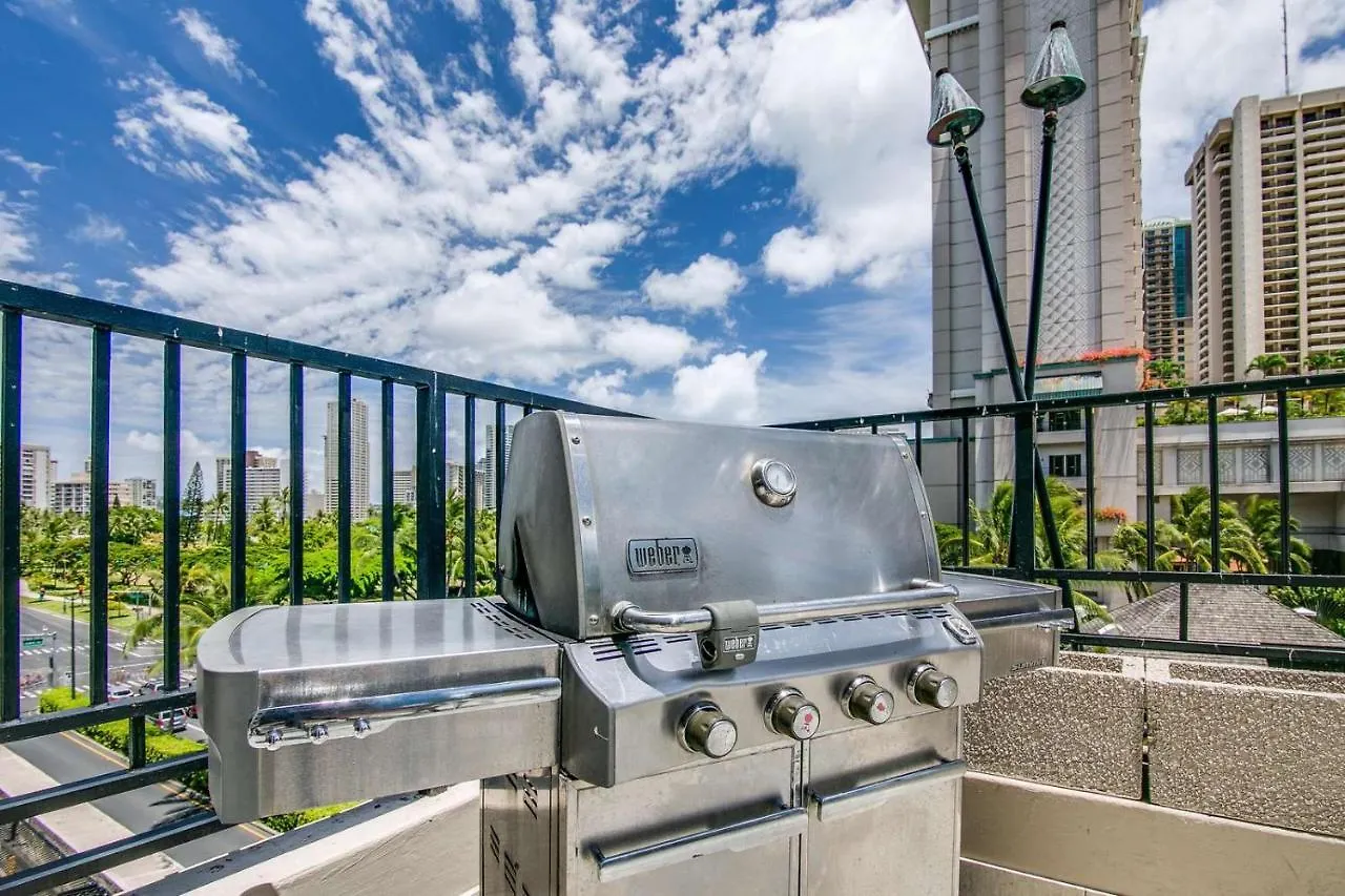Renovated With City View At Aqua Palms Waikiki Honolulu 0*,